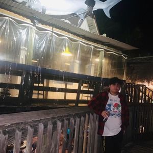 Meet your Posher, Luis